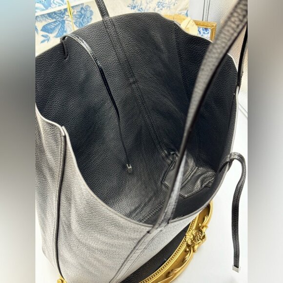 🆕 ARMANI EXCHANGE 🧿 NWOT Large Reversible Tote Bag, Black & Patent Black - Picture 11 of 11